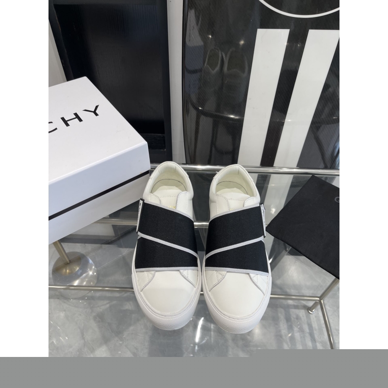 Givenchy Sneakers